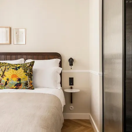 Chamar ホテル パリ