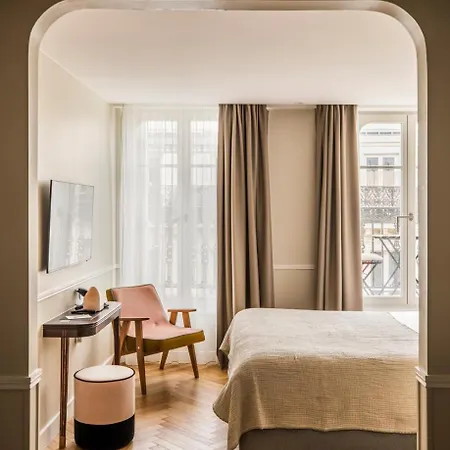 Chamar ホテル パリ